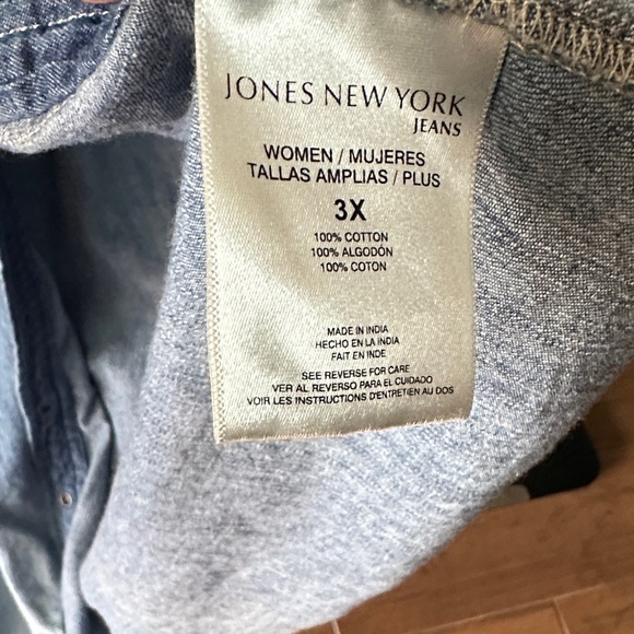 Jones New York Denim Shirt - Picture 3 of 5